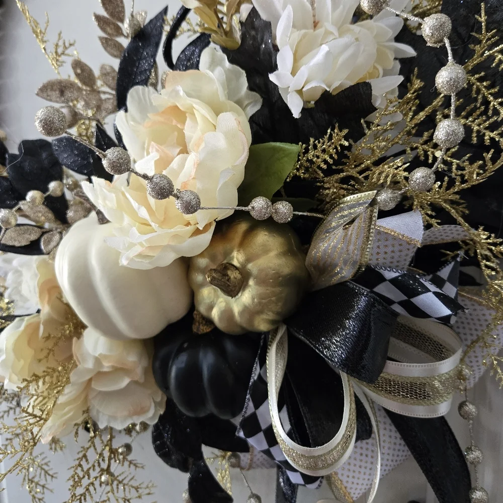 Elegant Black & Gold Falloween Wreath